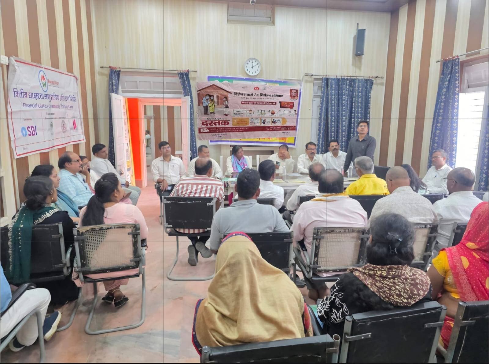 संचारी रोग नियंत्रण अभियान और दस्तक अभियान के लिए बैठक आयोजित कौड़ीराम