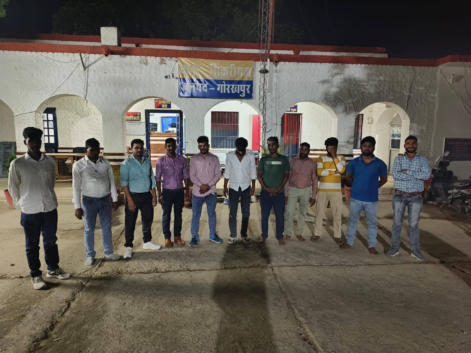 *“ऑपरेशन एंटी चियर्स” का बड़ा असर: सिकरीगंज में खुले में शराब पीने