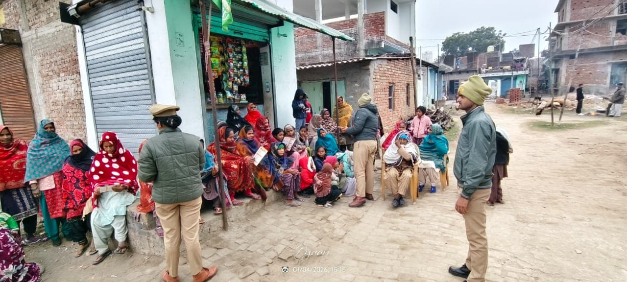 गोरखपुर: मिशन शक्ति फेज-5.0 के तहत ग्राम बैलों में बहू-बेटी सम्मेलन आयोजित