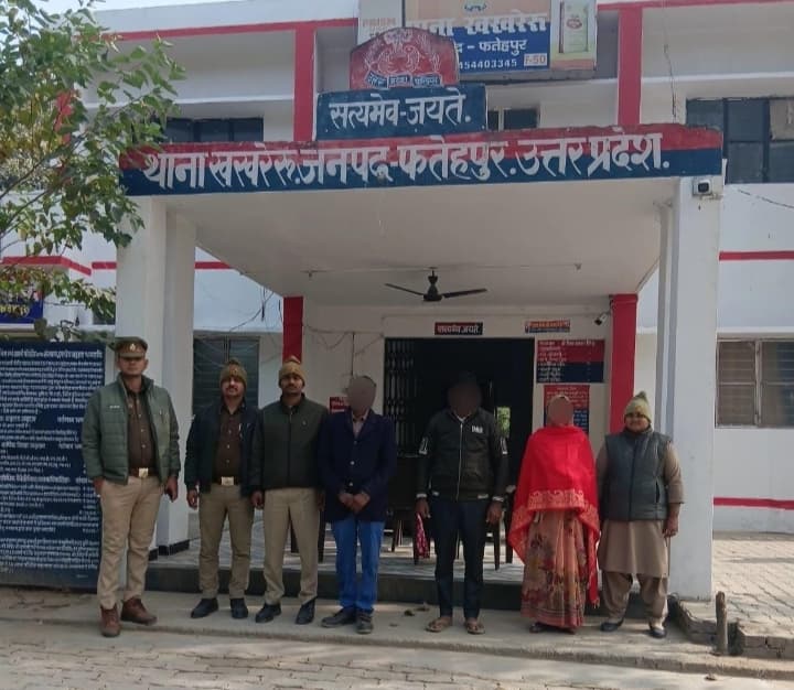 थाना खखरेरू पुलिस द्वारा उत्तर प्रदेश विधि विरूद्ध धर्म संपरिवर्तन प्रतिषेध अधिनियम-2021 के तहत पंजीकृत अभियोग में 03 वांछित अभियुक्तों को किया गया गिरफ्तार ।