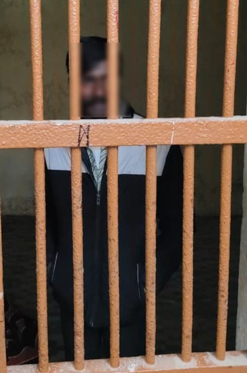 चोरी के मामले में आरोपी गिरफ्तार, 1710 रुपये बरामद