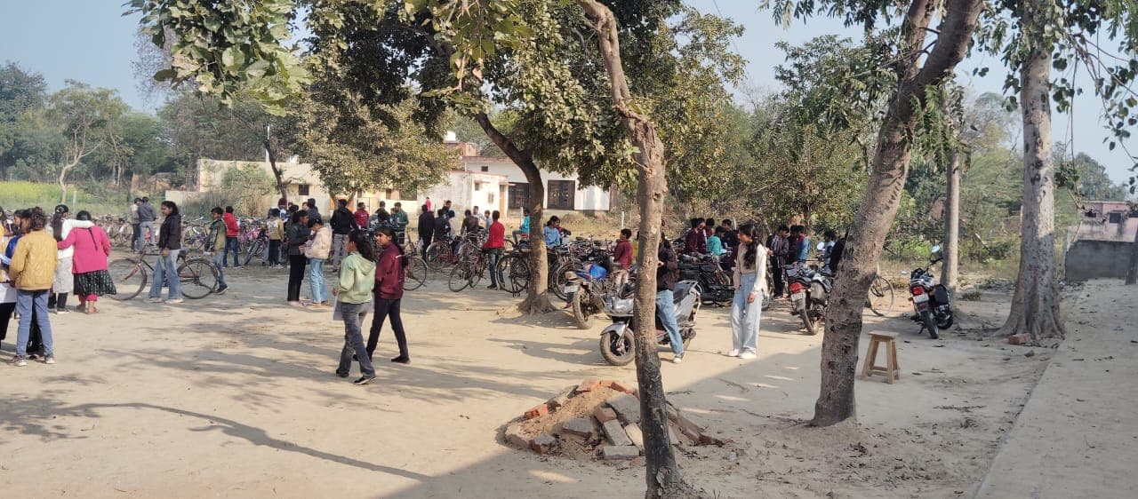 अनुराग स्कॉलरशिप द्वितीय चरण की परीक्षा संपन्न, सैकड़ों छात्रों ने लिया भाग