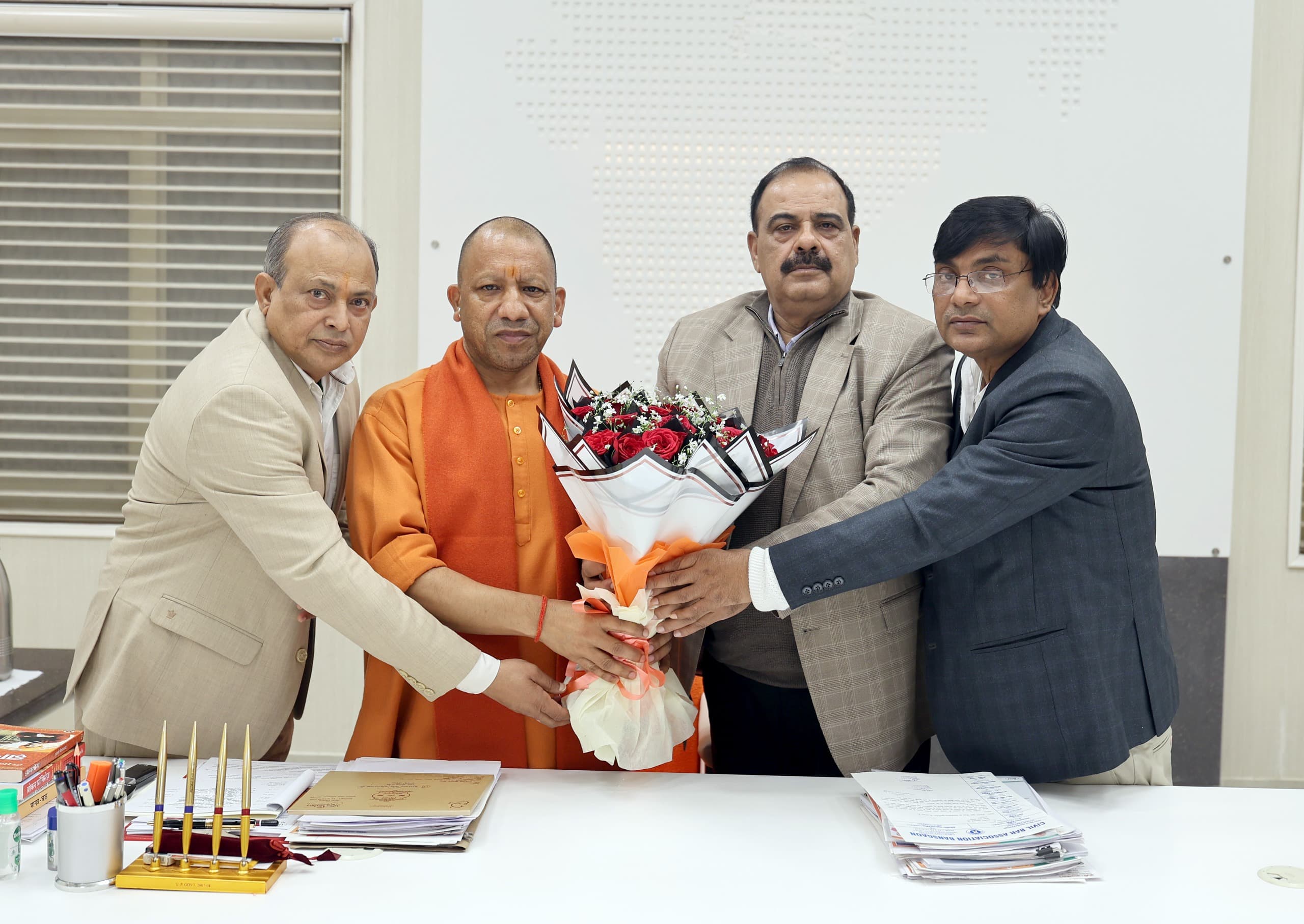 बांसगांव में एडीजे कोर्ट स्थापना की उम्मीदें मजबूत, मुख्यमंत्री ने दी कार्रवाई का आश्वासन