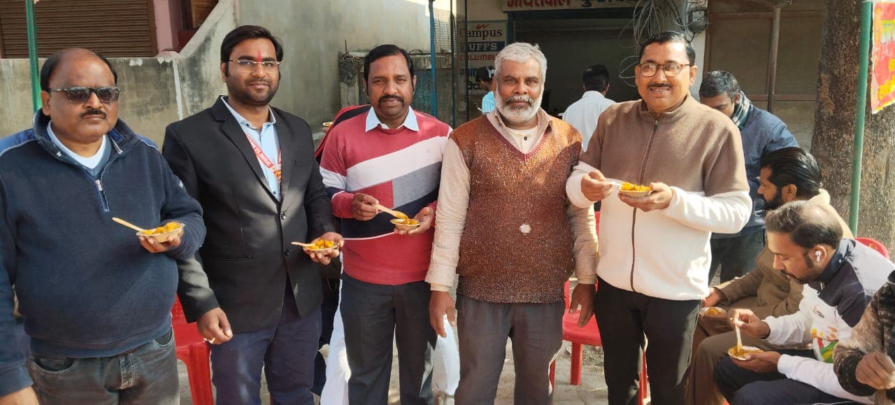 मकर संक्रांति के पावन पर्व पर मातृत्व फाउंडेशन सोनभद्र का आयोजन