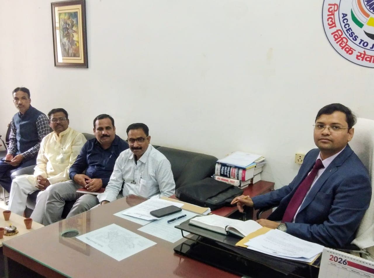 मेगा शिविर : पात्रों का चयन कर लाभार्थियों का करें पंजीकरण-प्राधिकरण सचिव राहुल