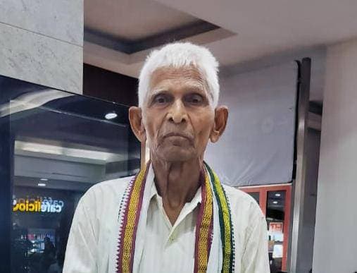 अवकाश प्राप्त शिक्षक के निधन पर शोक