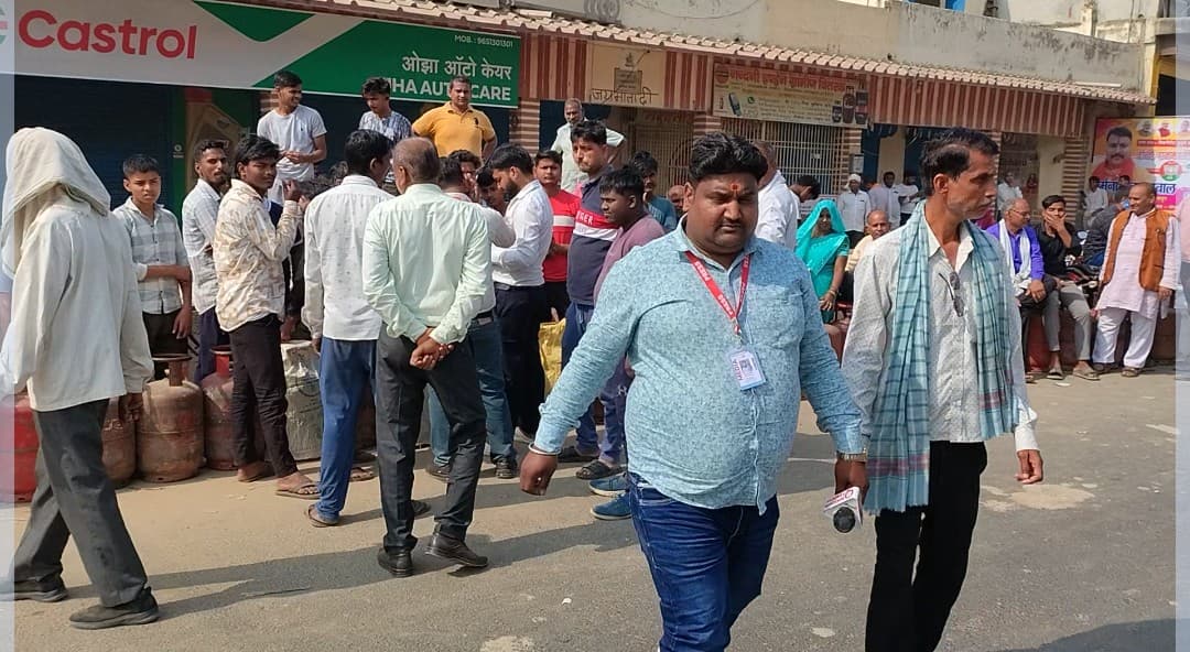 गैस आपूर्ति में कमी और नई प्रक्रिया से वितरण में हो रही