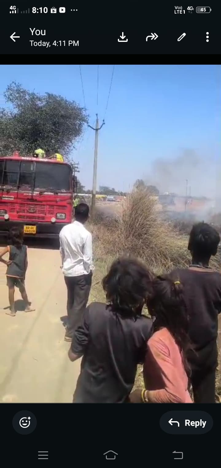 *गीडा क्षेत्र में शॉर्ट सर्किट से लगी आग, फायर ब्रिगेड ने कड़ी