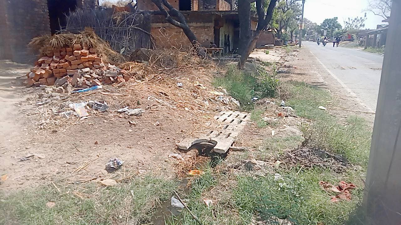 रिपोर्टर आदित्य कुमार प्रयागराज करछना के अंतर्गत हर्रई गांव की पाल बस्ती