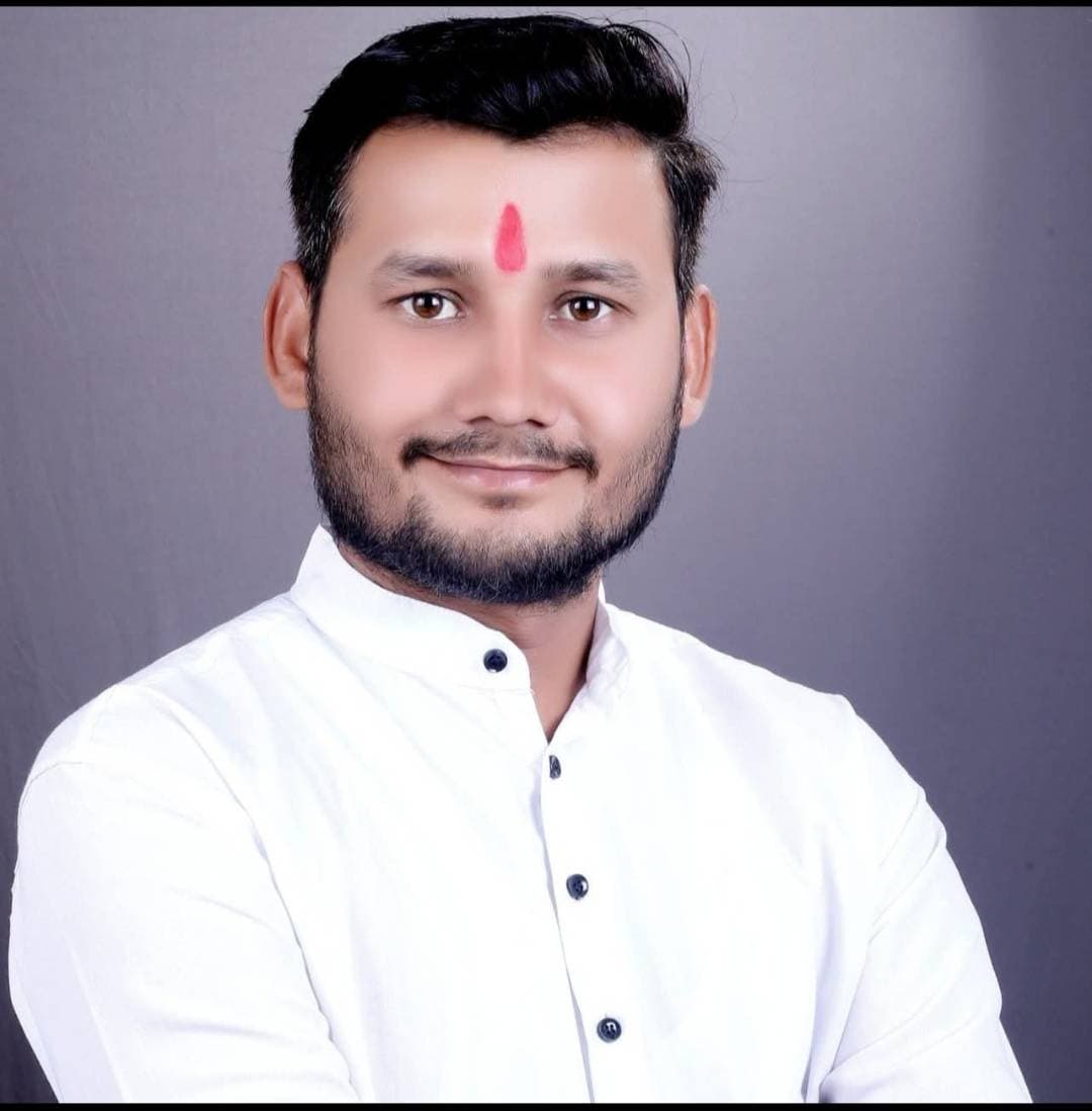 बडोखर की धरती से उठा जननायक! बडोखर का हीरा’ परमोद तिवारी ने ठोकी चुनावी हुंकार—कोरांव की सियासत में