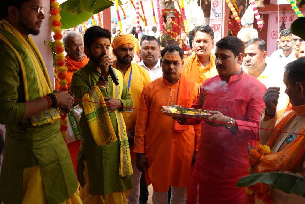 यज्ञ से सकारात्मक ऊर्जा प्राप्त होता है एस के शर्मा