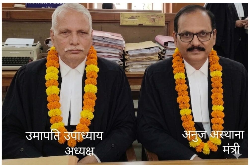 बार एसोसिएशन सिविल कोर्ट गोरखपुर में नई टीम का गठन, अधिवक्ताओं ने जताया भरोसा