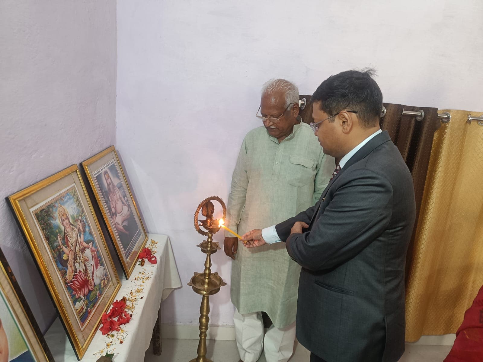 * अम्बेडकर दिवस की पूर्व संध्या पर न्यायाधीश ने विधि महाविद्यालय में किया जागरूकता शिविर