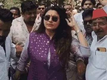 स्मार्ट मीटर के विरोध में सपा कार्यकर्ताओं का प्रदर्शन, मोहद्दीपुर उपकेंद्र पर