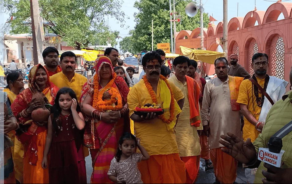 *भव्य कलश यात्रा के साथ शतचंडी महायज्ञ का शुभारंभ, भक्ति और आस्था
