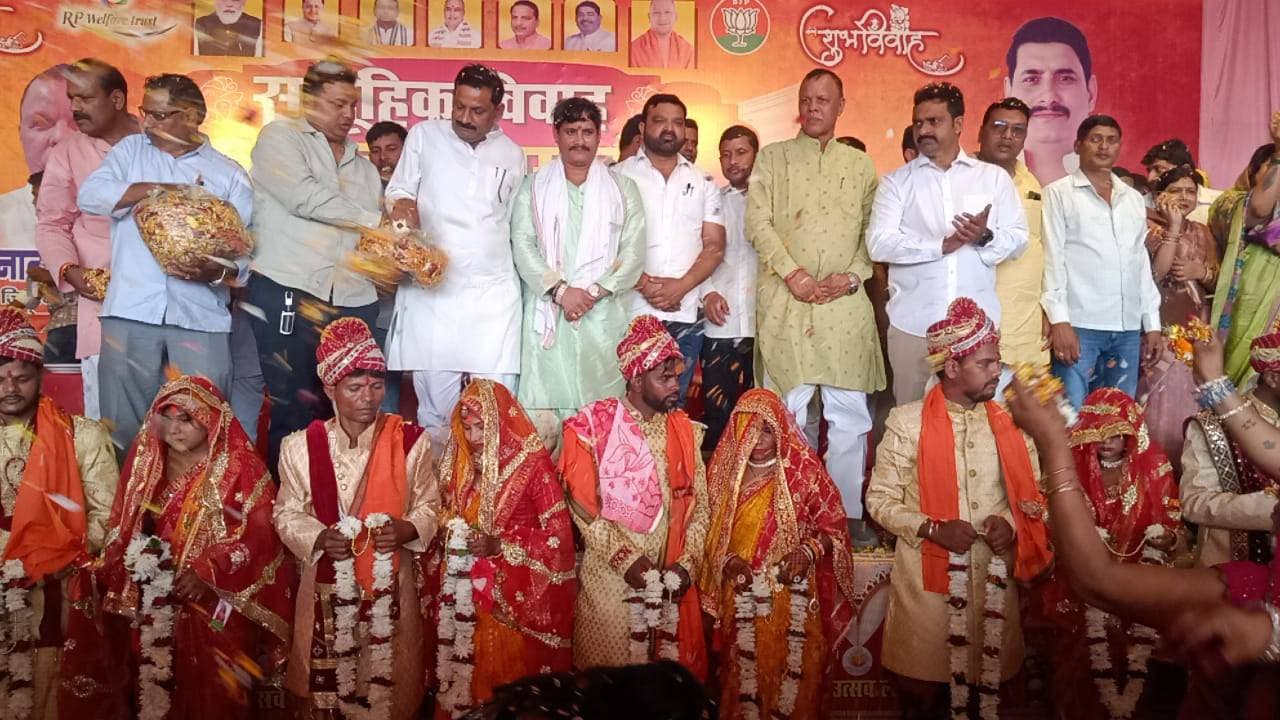 चौरी चौरा में समाजसेवी एस के शर्मा ने 21 कन्याओं का कराया विवाह