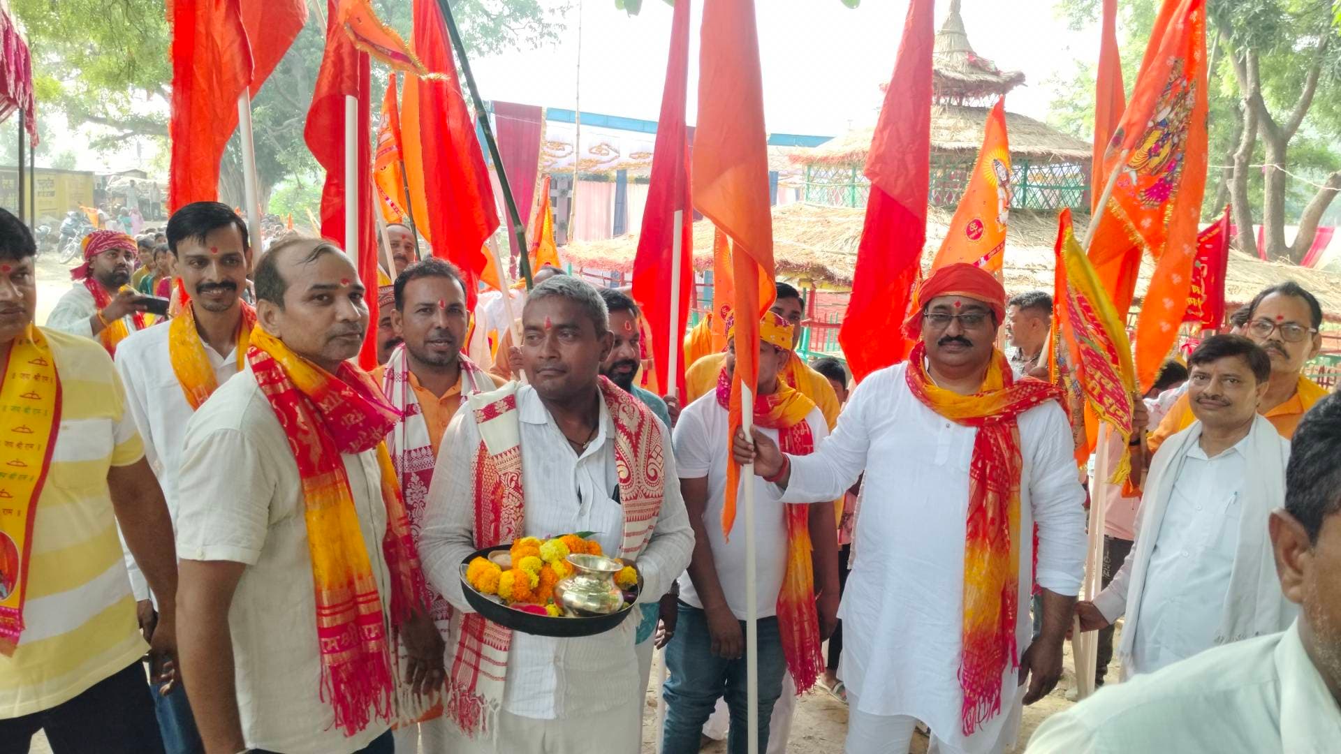 जखनिया में पंच कुंडीय श्री गौरी रूद्र शंकर महापरायण का शुभारंभ, भव्य