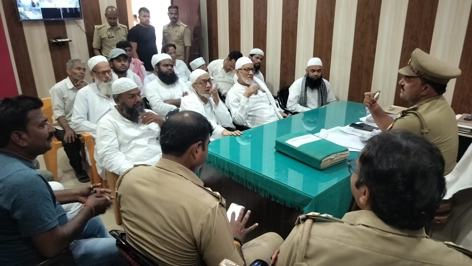 बकरीद पर्व को लेकर पीस कमेटी की बैठक आयोजित