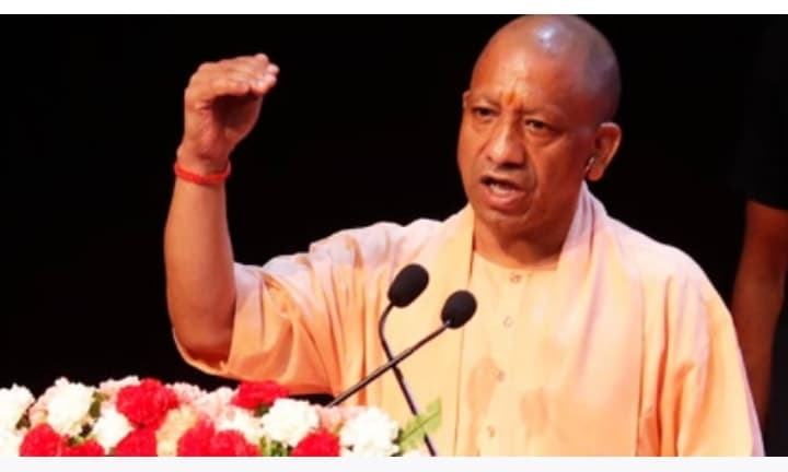 योगी बोले- कोई बच्चा आर्थिक मजबूरी में शिक्षा से वंचित न रहे,