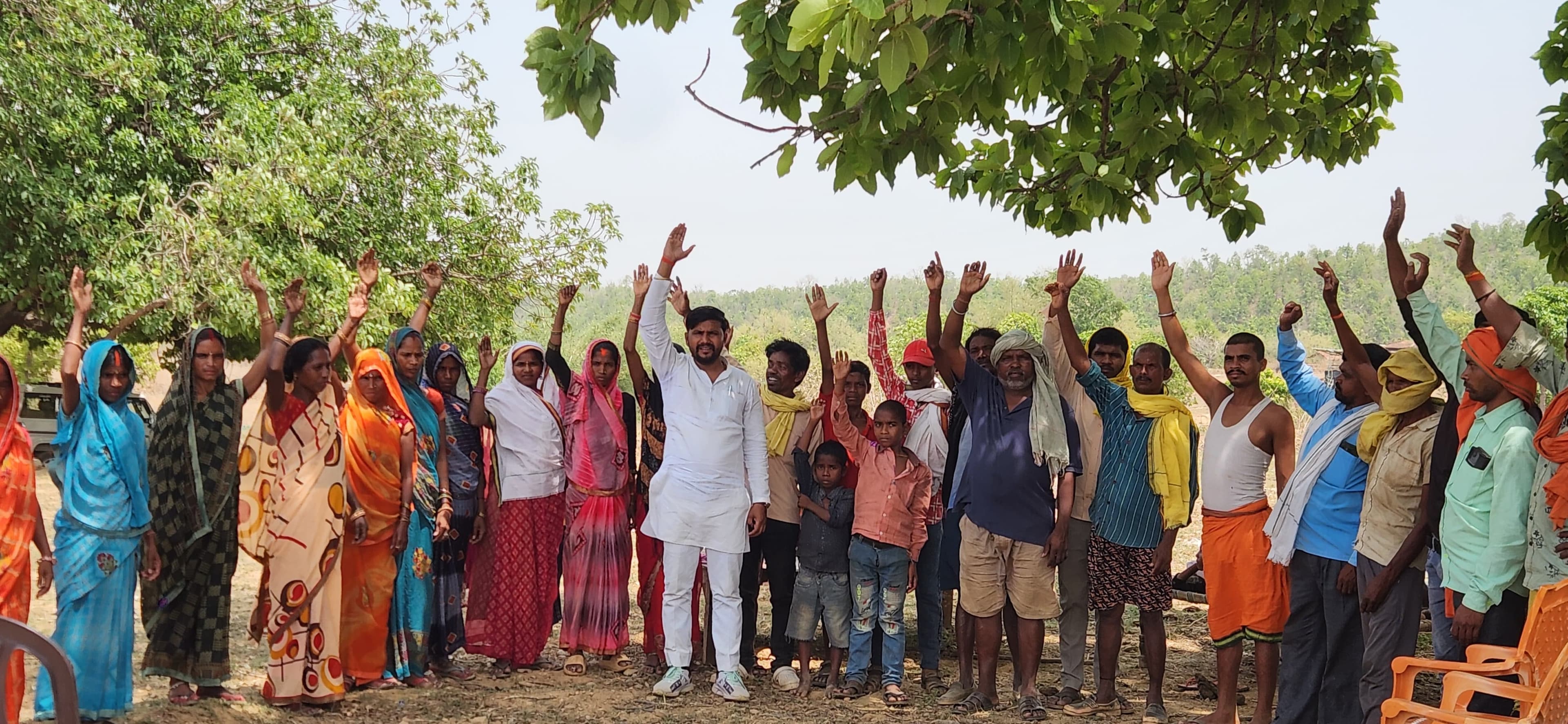 ग्राम पंचायत कोटा के आदिवासी टोले आज भी पेयजल और बिजली जैसी मूलभूत सुविधाओं से वंचित