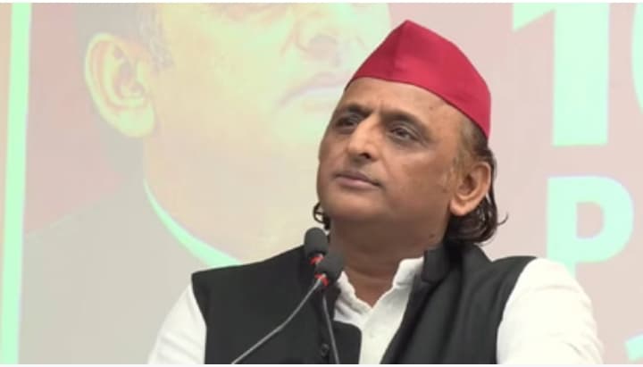 अखिलेश बोले: यूपी में सरकार अपनी धाक जमाने के लिए फेक एनकाउंटर