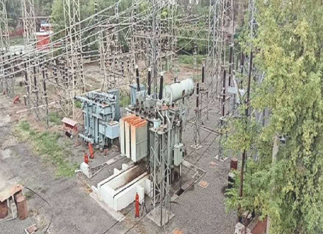 रुद्रपुर तहसील क्षेत्र में बिजली संकट गहराया, 16 घंटे बाद भी आपूर्ति बाधित