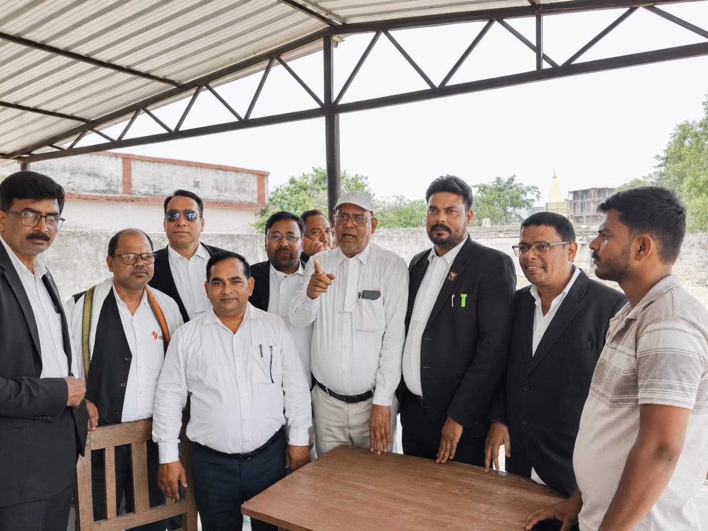 *फर्जी अधिवक्ताओं एवं मुंशियों के विरुद्ध सोनभद्र बार एसोसिएशन एवं डिस्ट्रिक्ट बार एसोसिएशन का संयुक्त सधन जांच अभियान