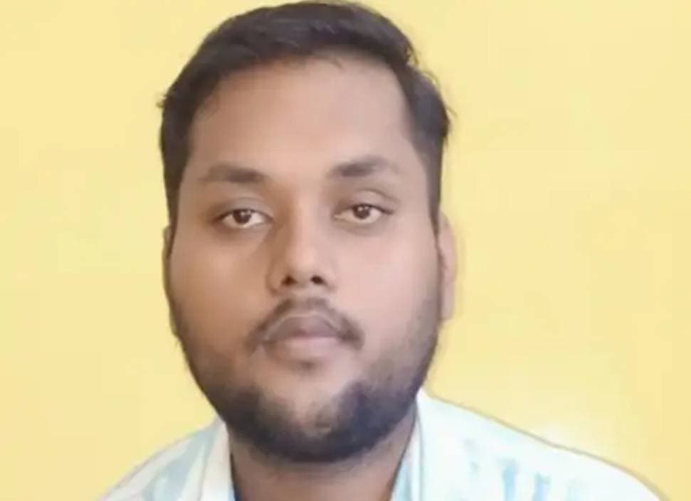 वृंदावन में दर्शन के दौरान युवक की संदिग्ध मौत, पोस्टमार्टम की मांग