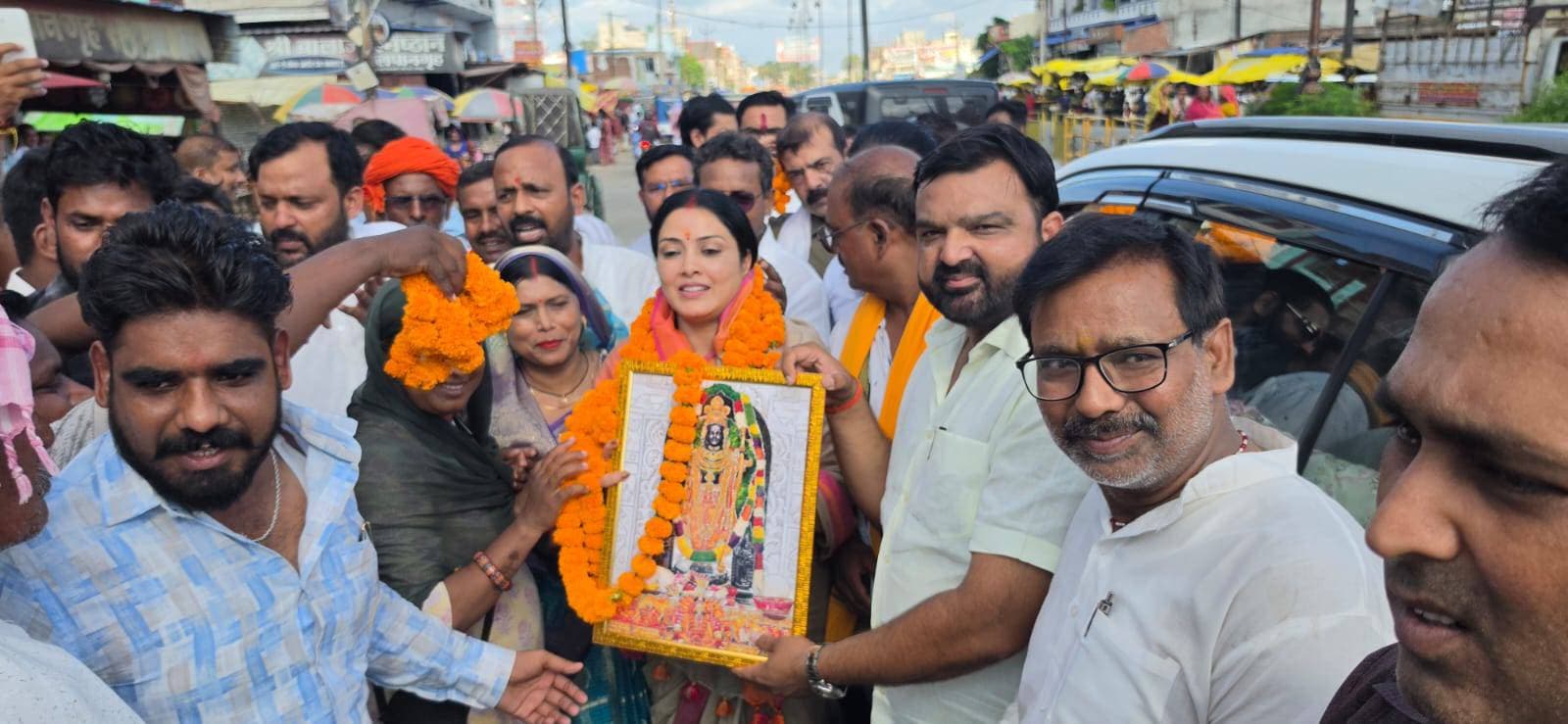 प्रदेश मंत्री बनने के बाद रजनी पांडेय का चौरी-चौरा में भव्य स्वागत