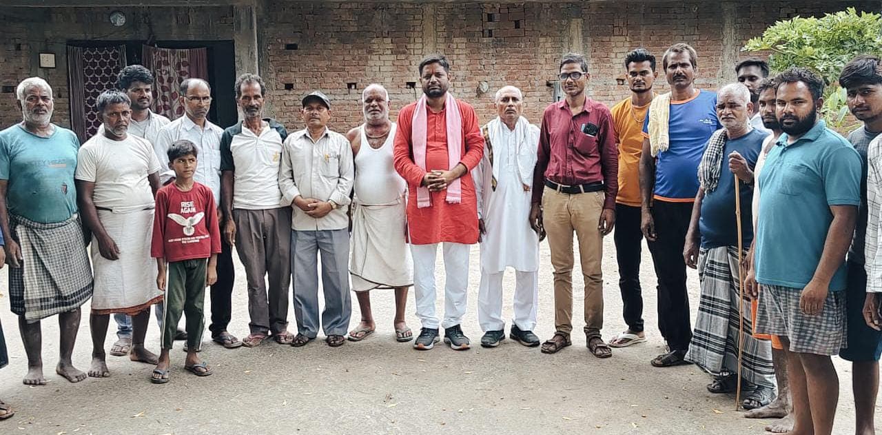 डीएपी की किल्लत पर सपा ने जताई नाराजगी, किसानों की समस्याओं पर हुई चर्चा