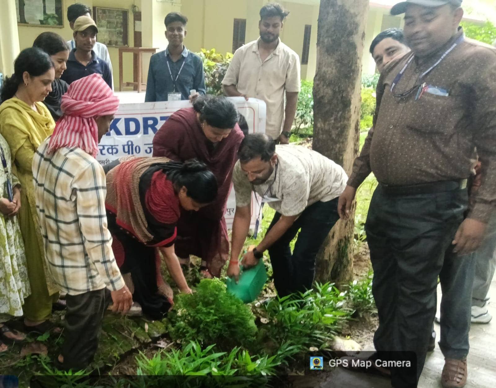 कबूतरी देवी राजेश्वर त्रिपाठी पीजी कालेज में हुआ पौधरोपण