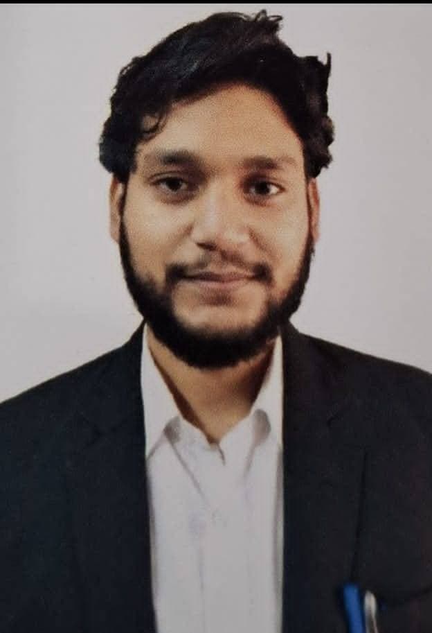 एलएलएम में प्रवेश पाकर विराट सिंह ने बढ़ाया गगहा का मान कुनेलपुर