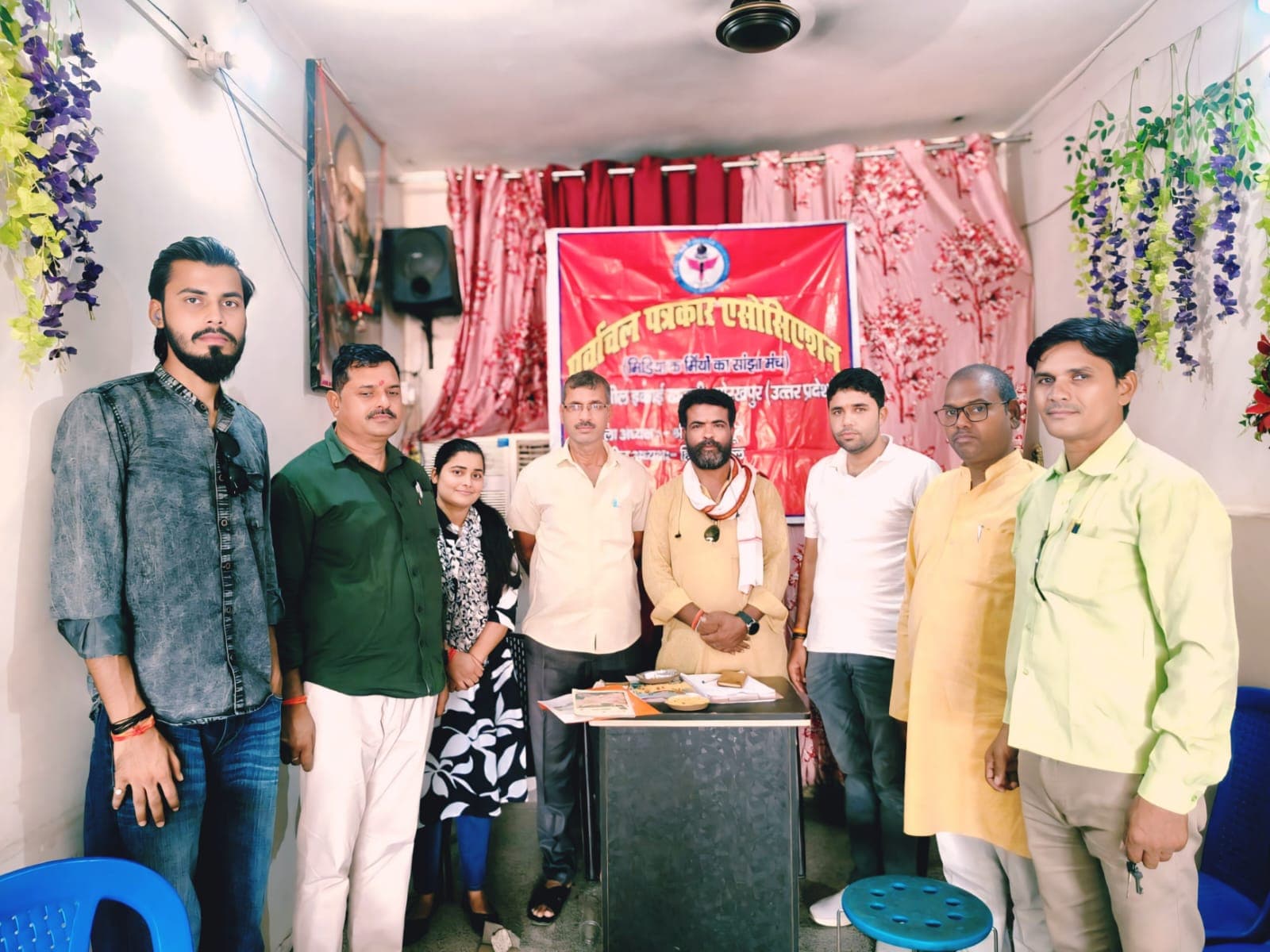 पूर्वांचल पत्रकार एसोसिएशन की बैठक में संगठन को मजबूत बनाने पर मंथन