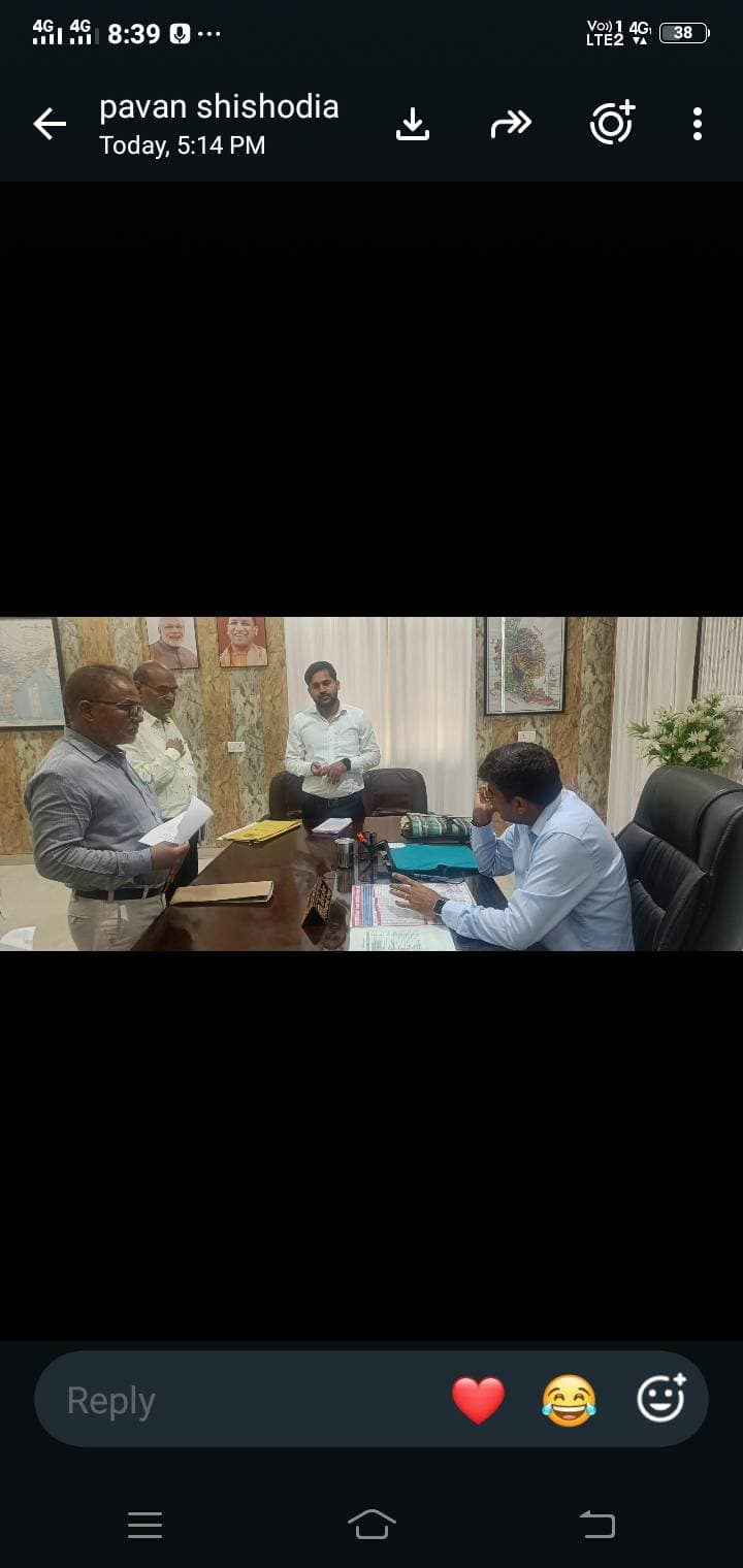 *डीएम दीपक मीणा ने पर्यटन भवन में सुनी फरियाद* *फरियादियों की समस्याओं