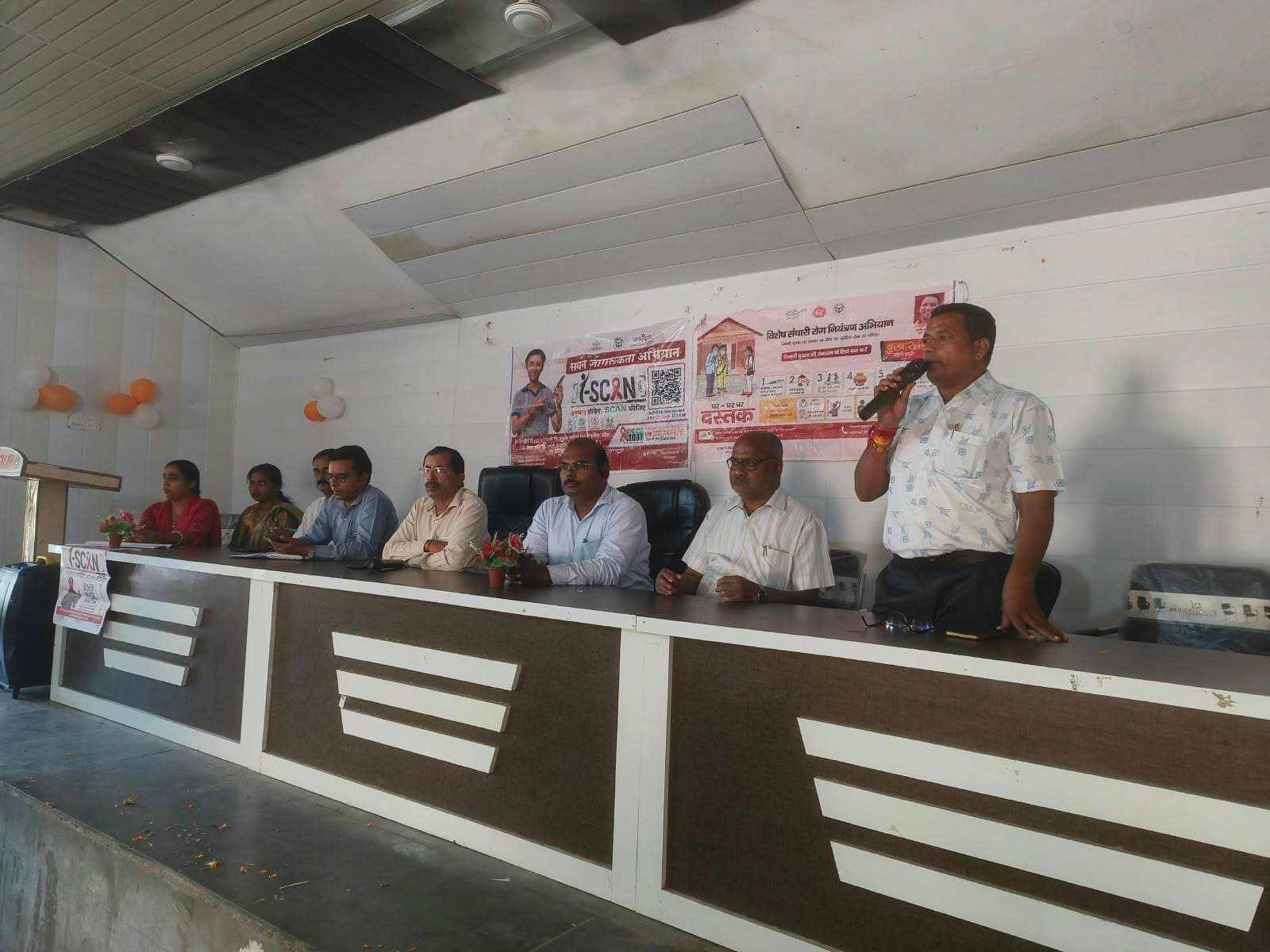 संचारी रोग नियंत्रण और दस्तक अभियान के संबंध में हुई बैठक